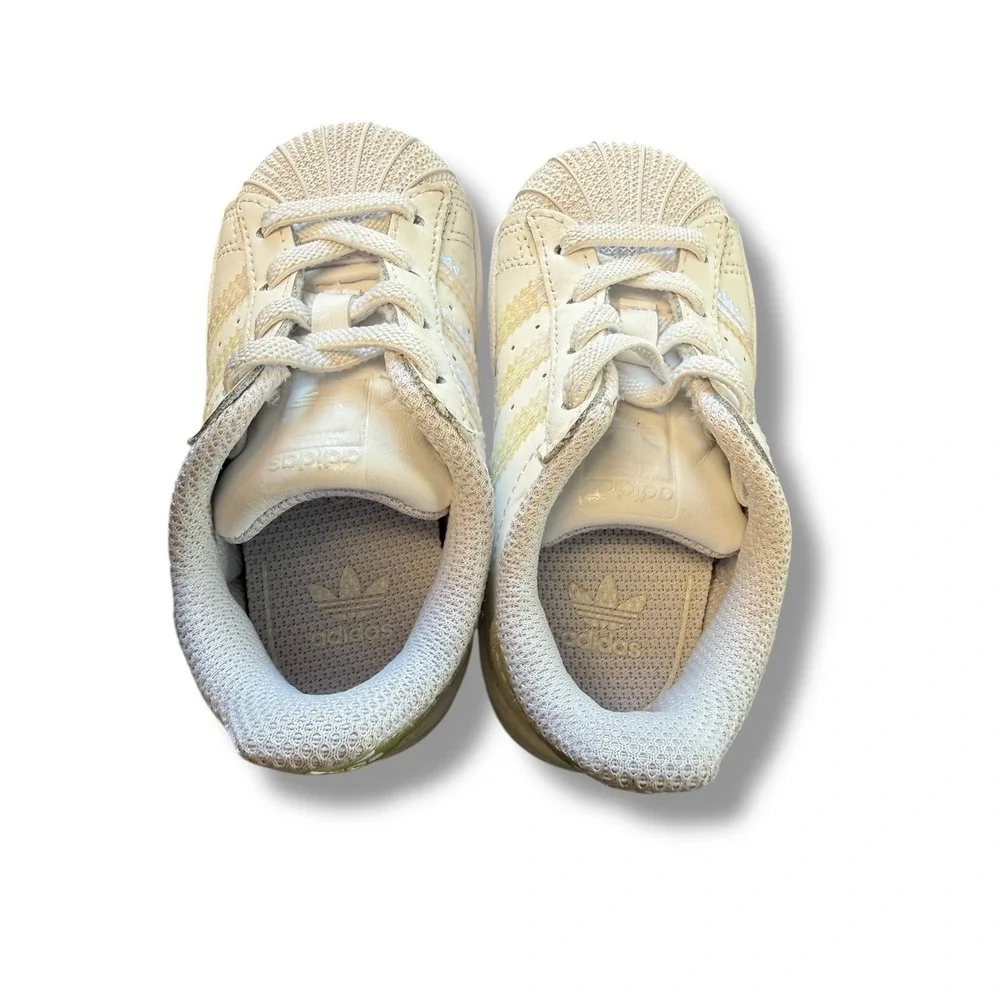 Adidas Superstar Sneakers Kids Size 6K Cream Yellow Stripes Low Top Casual Shoes